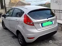 Usata Ford Fiesta Titanium 70 CV (51 kW) 2012 Nero Utilitaria