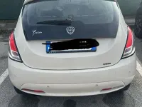 Usata Lancia Ypsilon Silver 69 CV (50 kW) 2016 Utilitaria