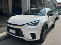 Usata Lexus LBX 91 CV (66 kW) 2024 Bianco SUV
