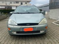 Usata Ford Focus Ambiente 90 CV (66 kW) 2001 Verde Station wagon