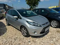 Usata Ford Fiesta 97 CV (71 kW) 2012 Grigio Berlina