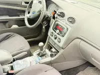 Usata Ford Focus 90 CV (66 kW) 2007 Grigio Station wagon