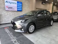 Usata Toyota Yaris Hybrid Business Edition 92 CV (67 kW) 2022 Grigio scuro metallizzato Berlina