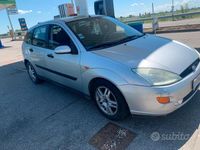 Usata Ford Focus 90 CV (66 kW) 2002 Utilitaria