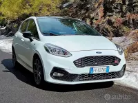 Usata Ford Fiesta ST-Line 120 CV (88 kW) 2018 Bianco Utilitaria