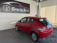 Usata Lancia Ypsilon Platinum 69 CV (50 kW) 2016 Rosso Utilitaria