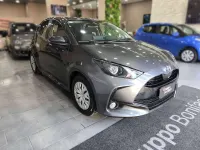 Usata Toyota Yaris Hybrid Business Edition 92 CV (67 kW) 2022 Grigio scuro metallizzato Berlina