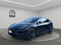 Usata Tesla Model Y Performance 359 kW (489 CV) 2022 Nero / black SUV