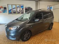 Usata Ford Tourneo Courier Sport 101 CV (74 kW) 2019 Grigio scuro Monovolume
