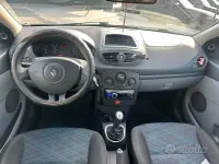 Usata Renault Clio II 65 CV (47 kW) 2007 Nero Berlina