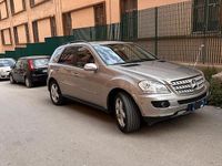Usata Mercedes ML320 224 CV (164 kW) 2008 Grigio SUV