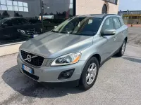 Usata Volvo XC60 Momentum 163 CV (119 kW) 2010 Argento SUV