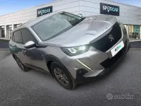Usata Peugeot 2008 Active 101 CV (74 kW) 2021 Grigio SUV