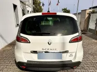 Usata Renault Scenic E-Tech 150 CV (110 kW) 2014 Bianco Monovolume