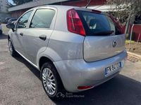 Usata Fiat Punto Street 77 CV (56 kW) 2018 Grigio Utilitaria