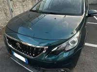 Usata Peugeot 2008 Allure 99 CV (72 kW) 2017 Verde SUV