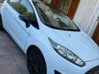 Usata Ford Fiesta 80 CV (58 kW) 2016 Bianco Utilitaria