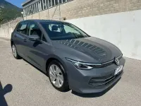 Usata VW Golf VIII Style 150 CV (110 kW) 2025 Dolphin grey Berlina