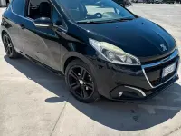 Usata Peugeot 208 GT-line 120 CV (88 kW) 2015 Nero Utilitaria