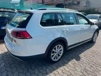 Usata VW Golf Alltrack Executive 184 CV (135 kW) 2016 Bianco Station wagon