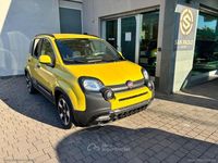 Nuova Fiat Panda Cross Cross 69 CV (50 kW) 2025 Giallo Utilitaria