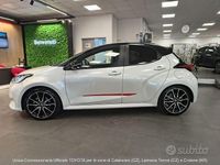 Usata Toyota Yaris Hybrid Sport 115 CV (84 kW) 2022 Bianco Berlina