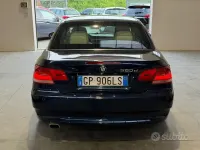 Usata BMW 320 Cabriolet Efficient Dynamics 184 CV (135 kW) 2010 Nero Cabrio