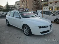Usata Alfa Romeo 159 136 CV (100 kW) 2011 Bianco Station wagon