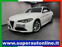 Begagnad Alfa Romeo Giulia 150 HK (110 kW) 2019 Vit Sedan
