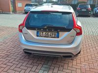 Usata Volvo V60 Momentum 181 CV (133 kW) 2014 Argento Station wagon