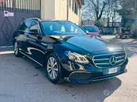 Usata Mercedes E200 Premium 150 CV (110 kW) 2018 Nero Station wagon