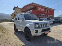 Usata Suzuki Jimny Style 84 CV (61 kW) 2017 Grigio SUV