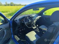 Usata Alfa Romeo 147 105 CV (77 kW) 2007 Blu Utilitaria