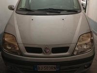 Usata Renault Grand Scénic 2000 Grigio Monovolume