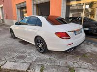 Usata Mercedes E220 AMG line 194 CV (142 kW) 2017 Bianco Berlina