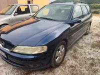 Usata Opel Vectra 101 CV (74 kW) 1999 Bluazzurro Station wagon