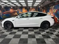 Usata Tesla Model 3 Long Range AWD 366 kW (498 CV) 2023 Bianco Berlina