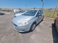 Usata Fiat Grande Punto Dynamic 65 CV (47 kW) 2005 Argento Utilitaria