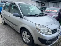 Käytetty Renault Scenic E-Tech Dynamique 130 HP (95 kW) 2006 Harmaa Tila-auto