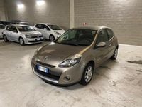 Usata Renault Clio II Luxe 74 CV (54 kW) 2009 Giallo Berlina