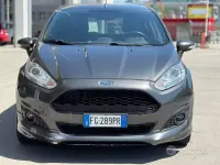 Usata Ford Fiesta ST-Line 125 CV (91 kW) 2017 Grigio Utilitaria