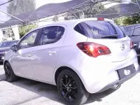 Usata Opel Corsa 69 CV (50 kW) 2017 Bicolore argento tetto nero Utilitaria