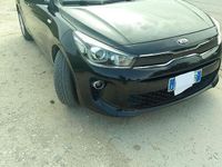 Usata Kia Rio 77 CV (56 kW) 2018 Nero Berlina