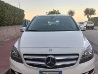 Usata Mercedes B200 156 CV (114 kW) 2016 Bianco Utilitaria