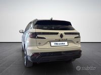 Usata Renault Austral Iconic Esprit Alpine 131 CV (96 kW) 2023 Alpine white SUV