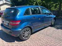 Usata Mercedes B180 116 CV (85 kW) 2010 Bluazzurro Utilitaria