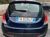 Usata Lancia Ypsilon 80 CV (58 kW) 2019 Blu Utilitaria