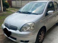 Usata Toyota Yaris 2005 Grigio Utilitaria