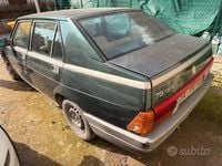 Usata Alfa Romeo 75 103 CV (75 kW) 1991 Verde Berlina