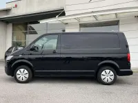 Usata VW Transporter 150 CV (110 kW) 2022 Deep black Furgone